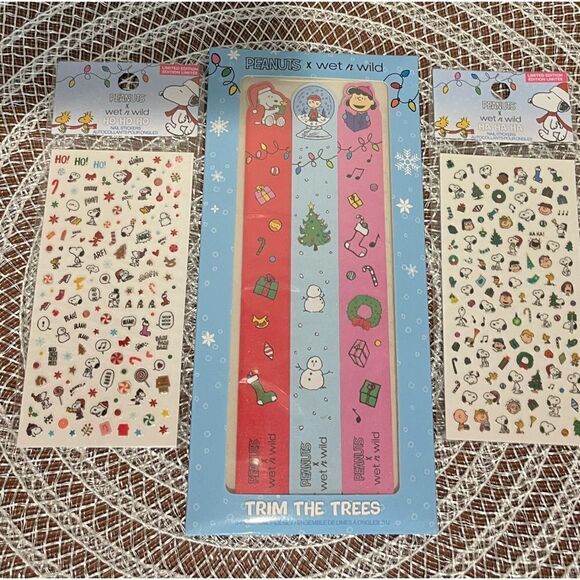 Wet n Wild Peanuts Snoopy Nail Stickers and Nail Files NWT - Picture 2 of 7